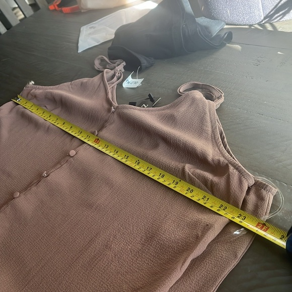 Zenobia Spring/Summer tops. - Picture 8 of 9